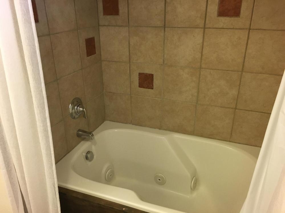 Lakehouse Bed and Breakfast Image 18