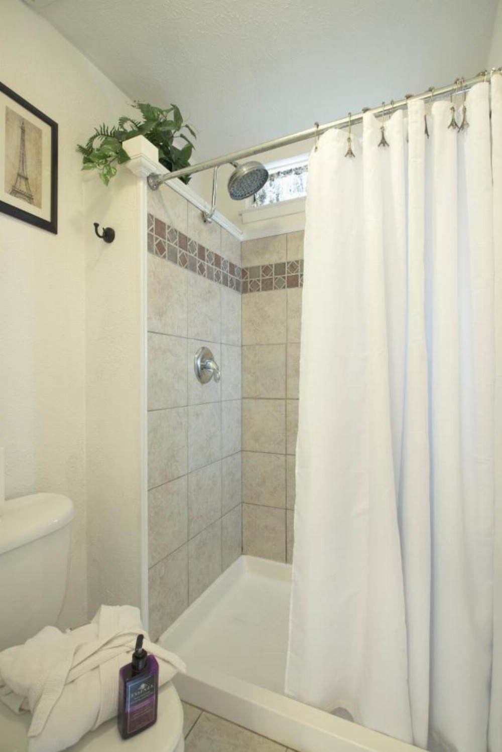 Lakehouse Bed and Breakfast Image 24
